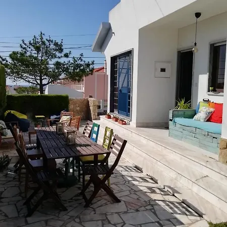 Hostel Lo Surfcamp Ericeira *
