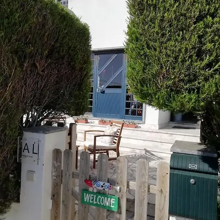 Hostel Lo Surfcamp Ericeira *